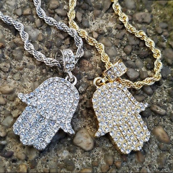 Iced Out Hamsa Hand Pendant With Rope Chain NEW